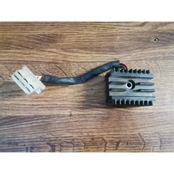 1976-82 Yamaha RD400 XS360 XS400 XS500 Voltage Rectifier DE3804 1L9-81970-60