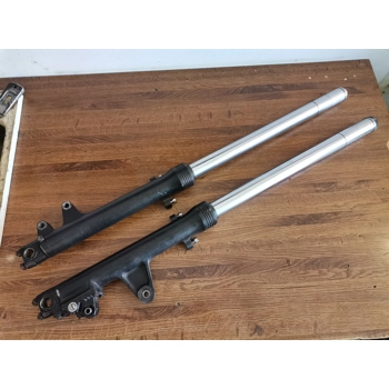 1983-84 Honda VF700F VF750F Interceptor Complete Fork Legs 51400-MB2-671 51500-MB2-672