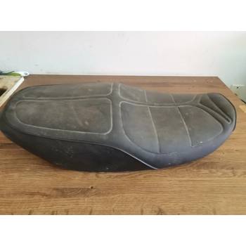 1993-95 Kawasaki ZR1100A Seat 53001-1701-MA