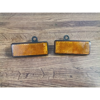 1982-83 Yamaha XS400 Maxim Amber Side Marker Reflectors 11H-85110-01-00 12R-85112-00-00