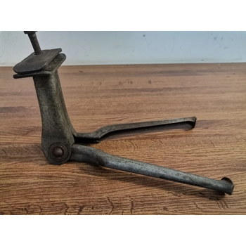 Trygg Double Leg Vintage Kickstand for 26in Wheel #2