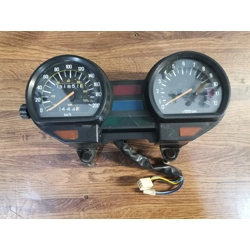1982-83 Yamaha XS400 Maxim Instrument Panel 12R-83540-00-00 12R-83570-A0-00