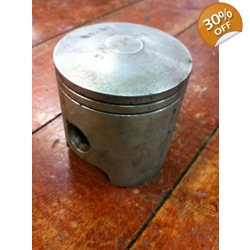 1981-84 Suzuki RM125 Piston Wiseco 511M05400 No Rings - NOS