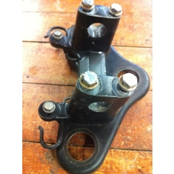 1978-80 Honda CB250T CB400A Hondamatic CB400T Hawk Handlebar Clamp Fork Bridge Assembly 53132-413-00