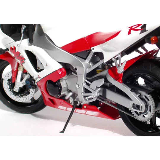 Yamaha YZF-R1 (Plastic Model)