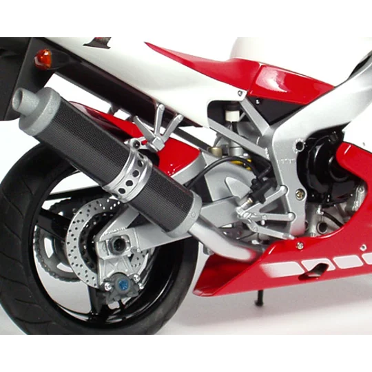 Yamaha YZF-R1 (Plastic Model)