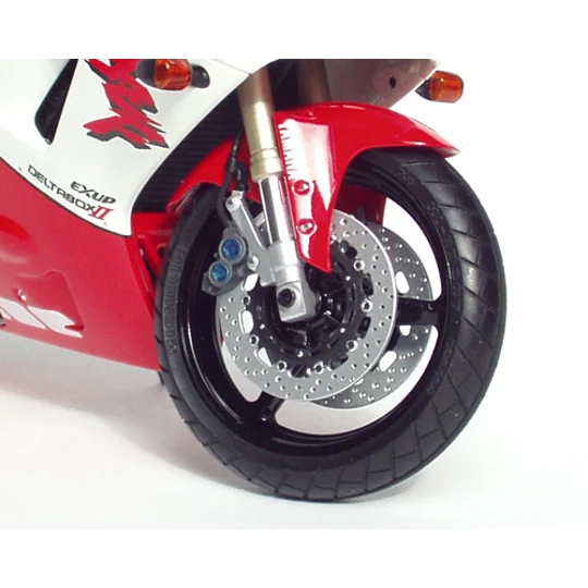 Yamaha YZF-R1 (Plastic Model)