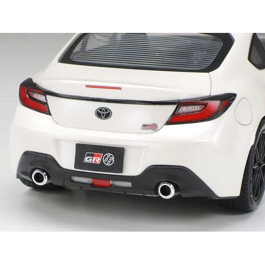 Toyota GR 86 - 1:24 Plastic model
