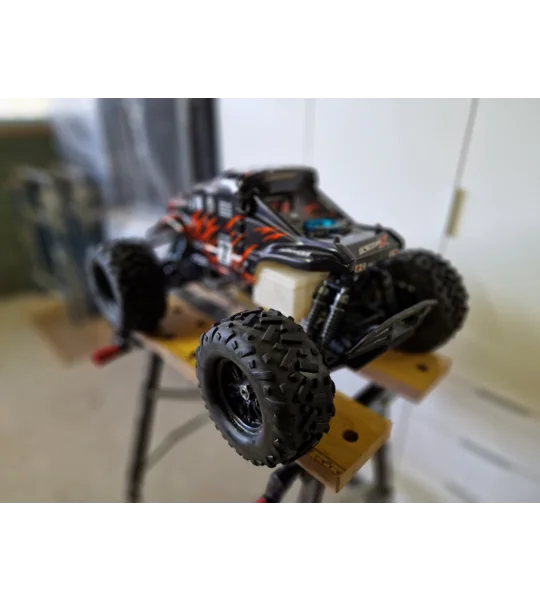 (USED) Nanda Racing - Raptor 1/8 Nitro 4WD Monster Truck