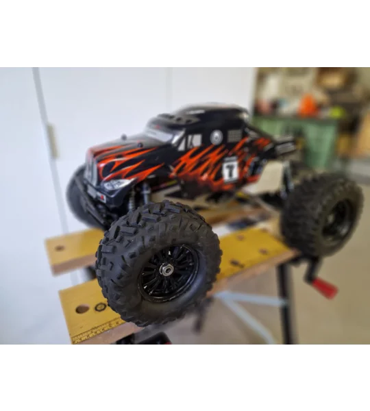 (USED) Nanda Racing - Raptor 1/8 Nitro 4WD Monster Truck
