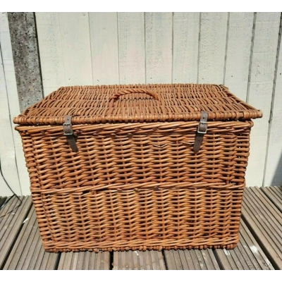 Wicker basket for deals hamper