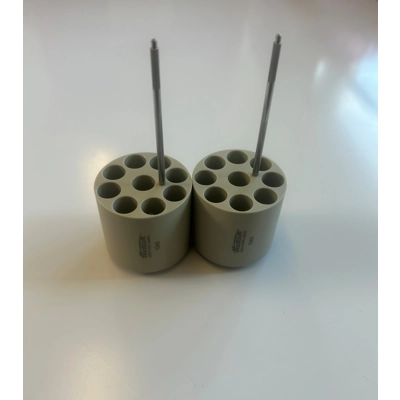 1343 Hettich Adapter, 9-place Boring Ø x L (mm): 10.5 x 43, for bucket 1490, 1481, 1495 (set of 2)