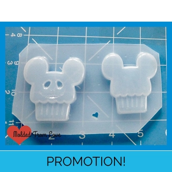 2 Skelemouse Cupcakes h..
