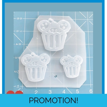 Mouse Cupcake Hand..