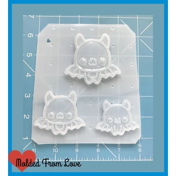 Kawaii Halloween Bats P..