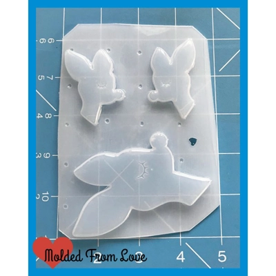 Retro Deer Head and 2 small Handmade Plastic Mold Retro Deer Head and 2 small Handmade Plastic Mold