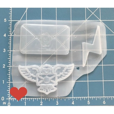 Hogwarts Letter Pallet Handmade Plastic mold