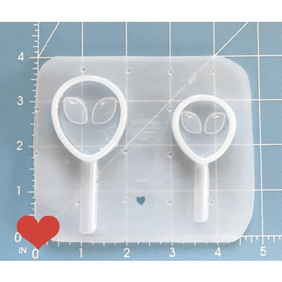 Pallet of 2 Alien Head Pop Shakers Handmade Plastic Mold