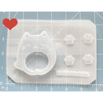 Chibi Happy Kitty Shaker with 4 small Paws Handmade Plastic Mold