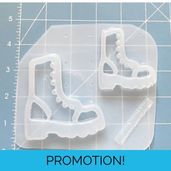 Set of 2 Army Boot Shakers h..