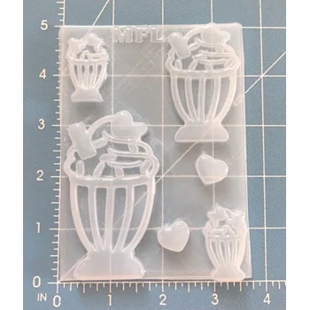 Retro Detailed Ice..