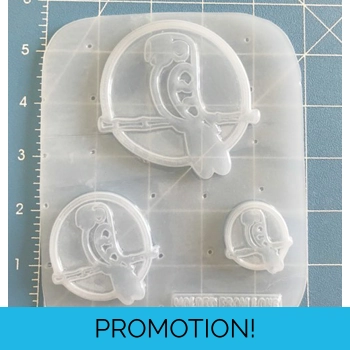 Enchanted Pedro Parrot in ho..