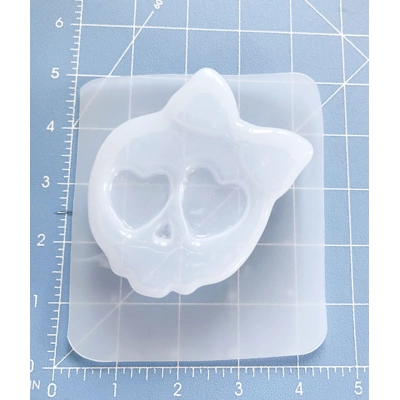 Heart Eyes Skull Soap/ Bath Bomb Handmade Plastic Mold