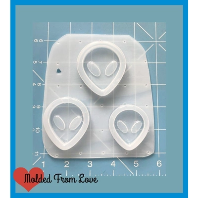 NEW! Kawaii Alien Head Open Bezel Shaker Style Handmade Plastic Mold