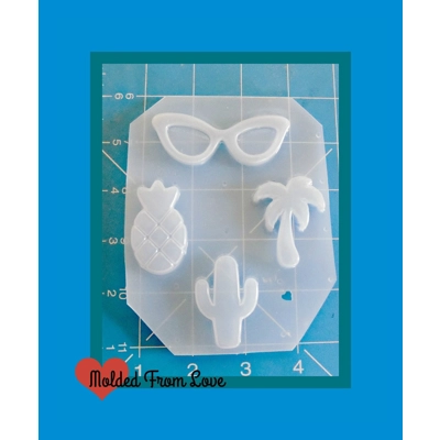 A RETRO Vacation Handmade Plastic Mold A RETRO Vacation Handmade Plastic Mold