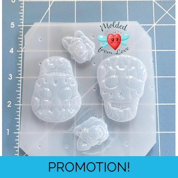 Set of 2 Sugar Skulls and 2 ..