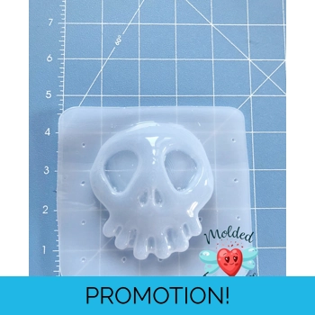 Large Haunted Skul..