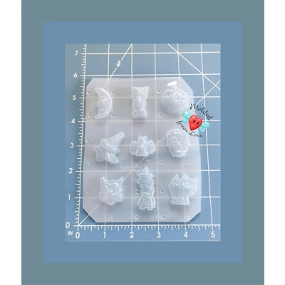Retro Vintage 9 cavity small Halloween Shapes Handmade Plastic Mold Retro Vintage 9 cavity small Halloween Shapes Handmade Plastic Mold