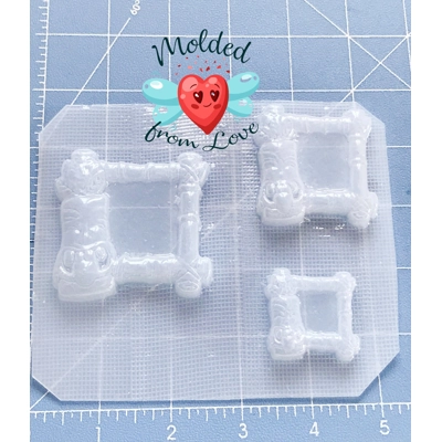 Vintage-Retro Tiki Frame Brooch and two small handmade Plastic Mold Vintage-Retro Tiki Frame Brooch and two small handmade Plastic Mold