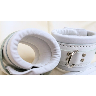 White Lambs Leather Super Deluxe Bondage Cuff