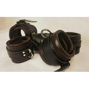 Classic Black and Brown Rest..