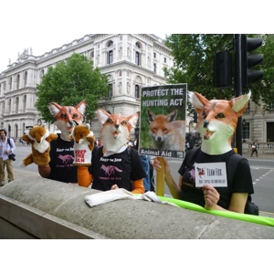 'KEEP THE BAN'/ FOR FOX SAKE T shirt
