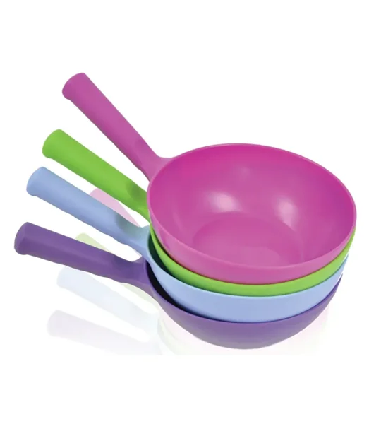 Harold Moore Plastic Round Feed Scoop
