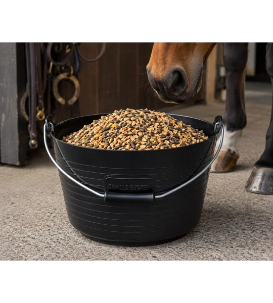 Red Gorilla Bucket Black - 22 Lt