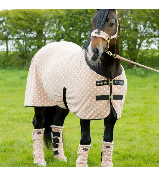 Supreme Products Dotty Fleece Rug Luxurious Latte