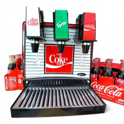 Coke Machine / Coca-Cola Vending Machine / Soda Pop Coca Cola Bar Diner Decor