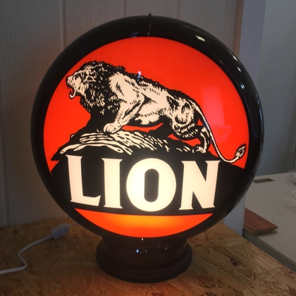 Licensed Gilmore Red Lion Gas Pump Globe with Base / Globes for Gas Pumps