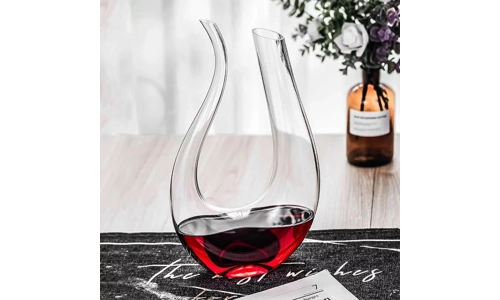 Wine Decanter U-Shape Blown Glass Aerating Red Wine Carafe Pourer Dispenser 1.5L