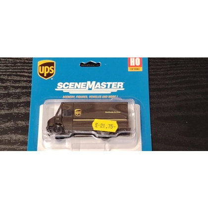Walthers Scenemaster HO 949-12100.Morgan Olson route star van UPS