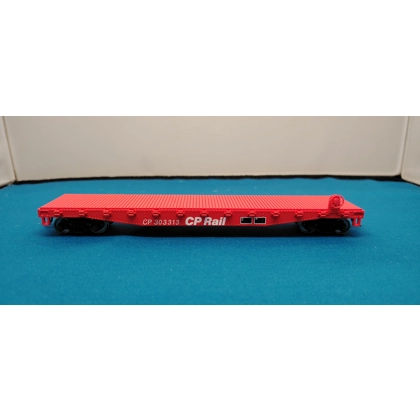 Walthers Trainline HO. Flat car Canadian Pacific