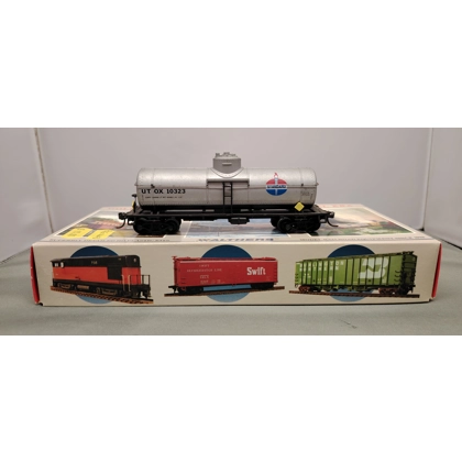 Pre owned Walthers HO. POMB15 36ft single dome tank car utox #10323