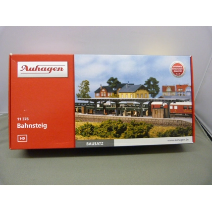 Auhagen HO. Platform kit