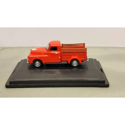 Oxford Diecast HO. 1948 Dodge B-1B pickup red