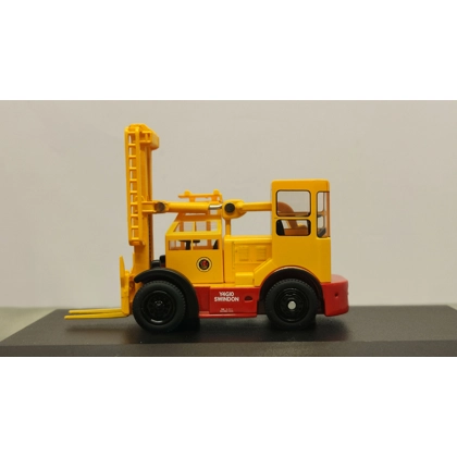 Oxford Commercials OO Gauge. Shelvoke & Drewry freightlifter BRS