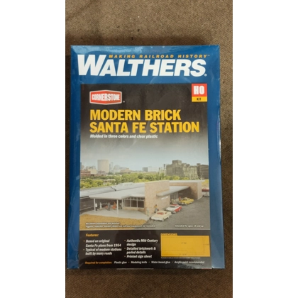Walthers Cornerstone HO. Modern Brick Santa Fe Station kit