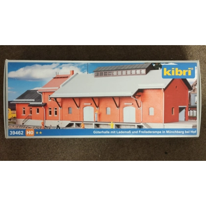 Kibri HO. Large brick style warehouse kit